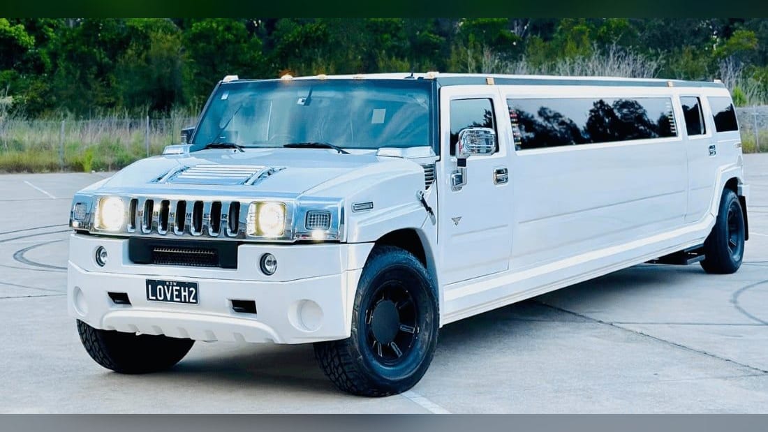Stretch Hummer (16 Pax) — exterior, front three-quarter
