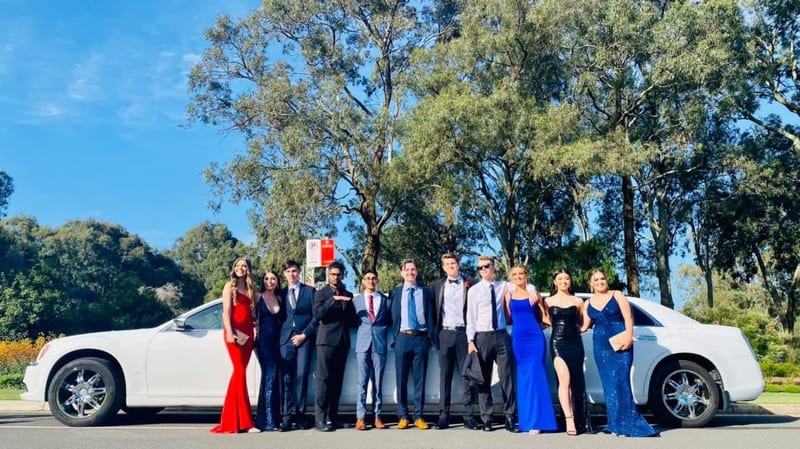 School formal limousine hire with Show Limousines Sydney