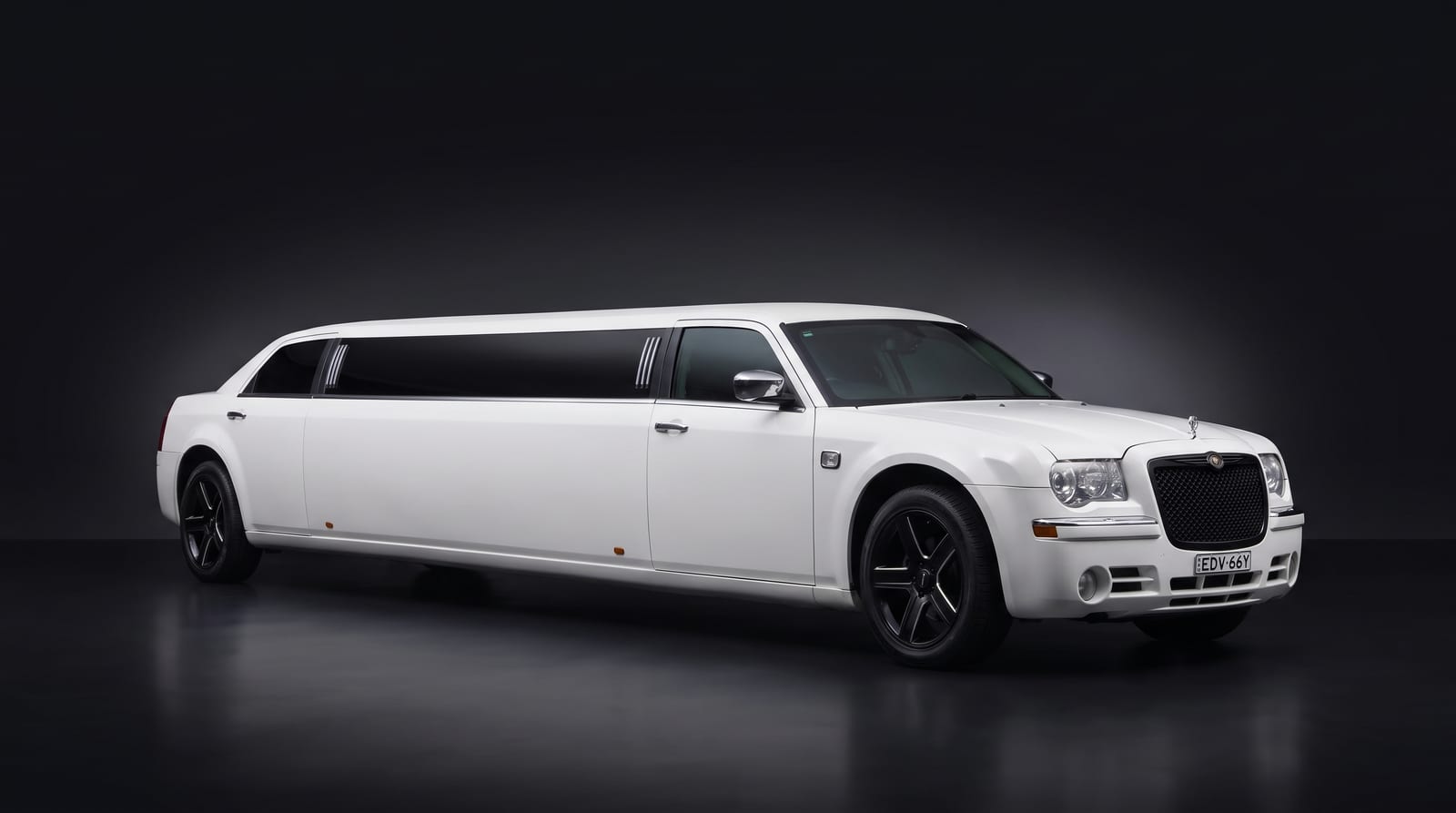 Chrysler Super Stretch Black Edition limousine