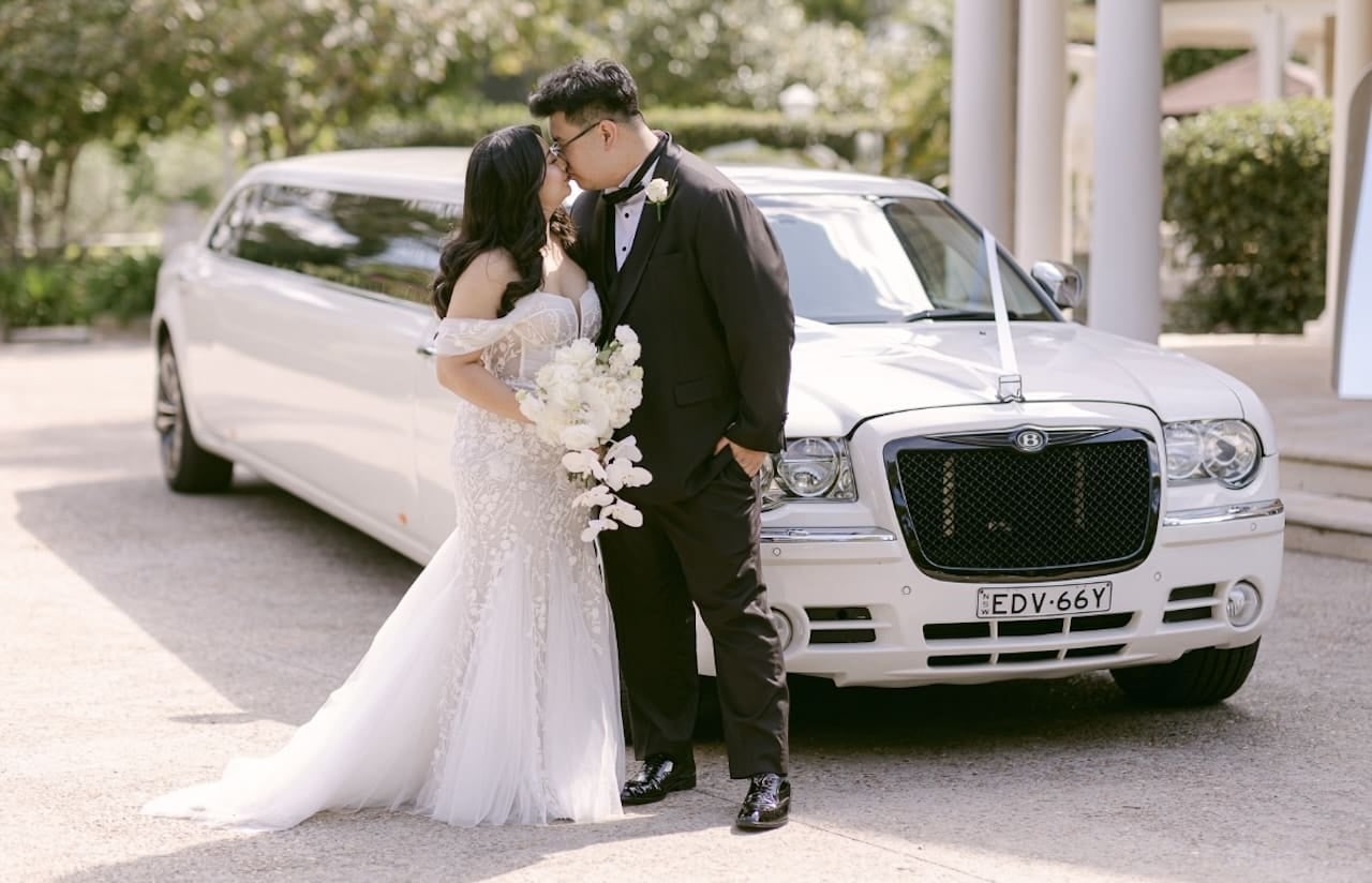 Chrysler super stretch limo black edition 2 — Show Limousines