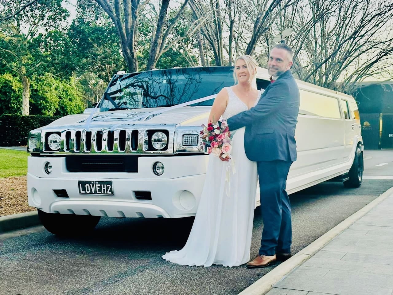 Show Limousines luxury limousine and wedding car hire Sydney