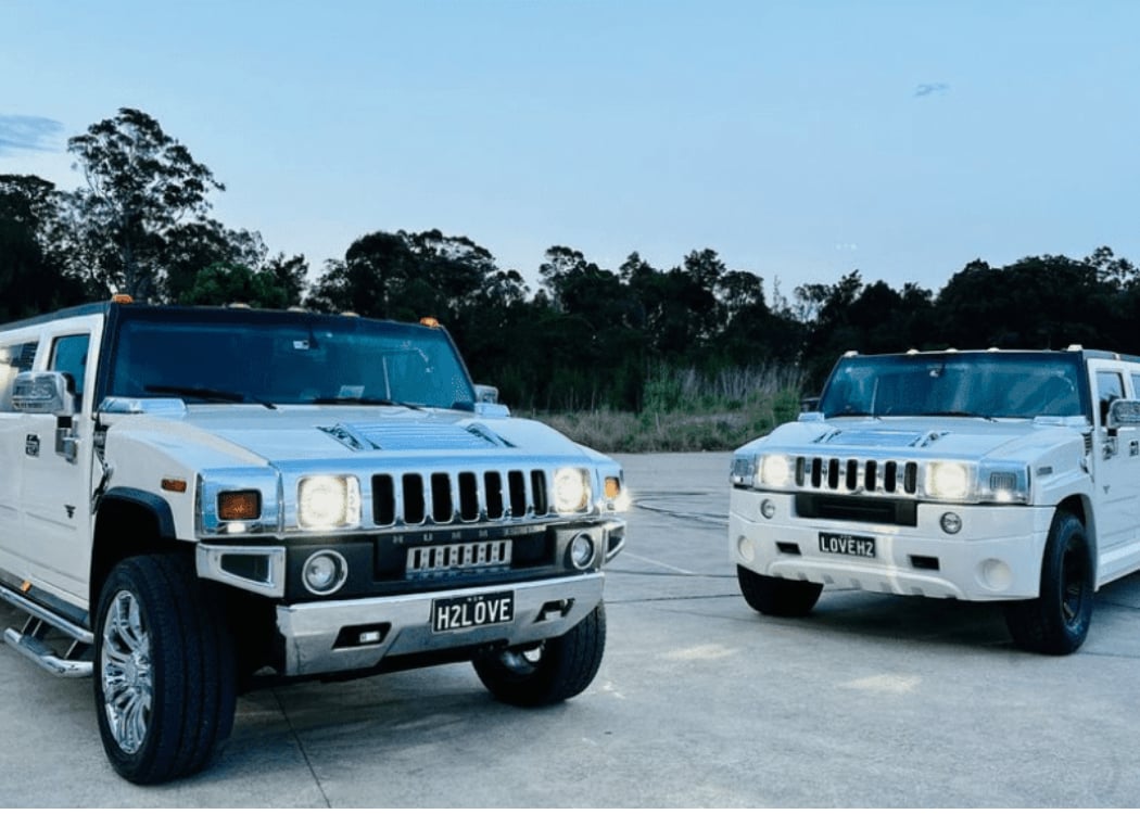 Hummer h2 stretch limo hire — Show Limousines
