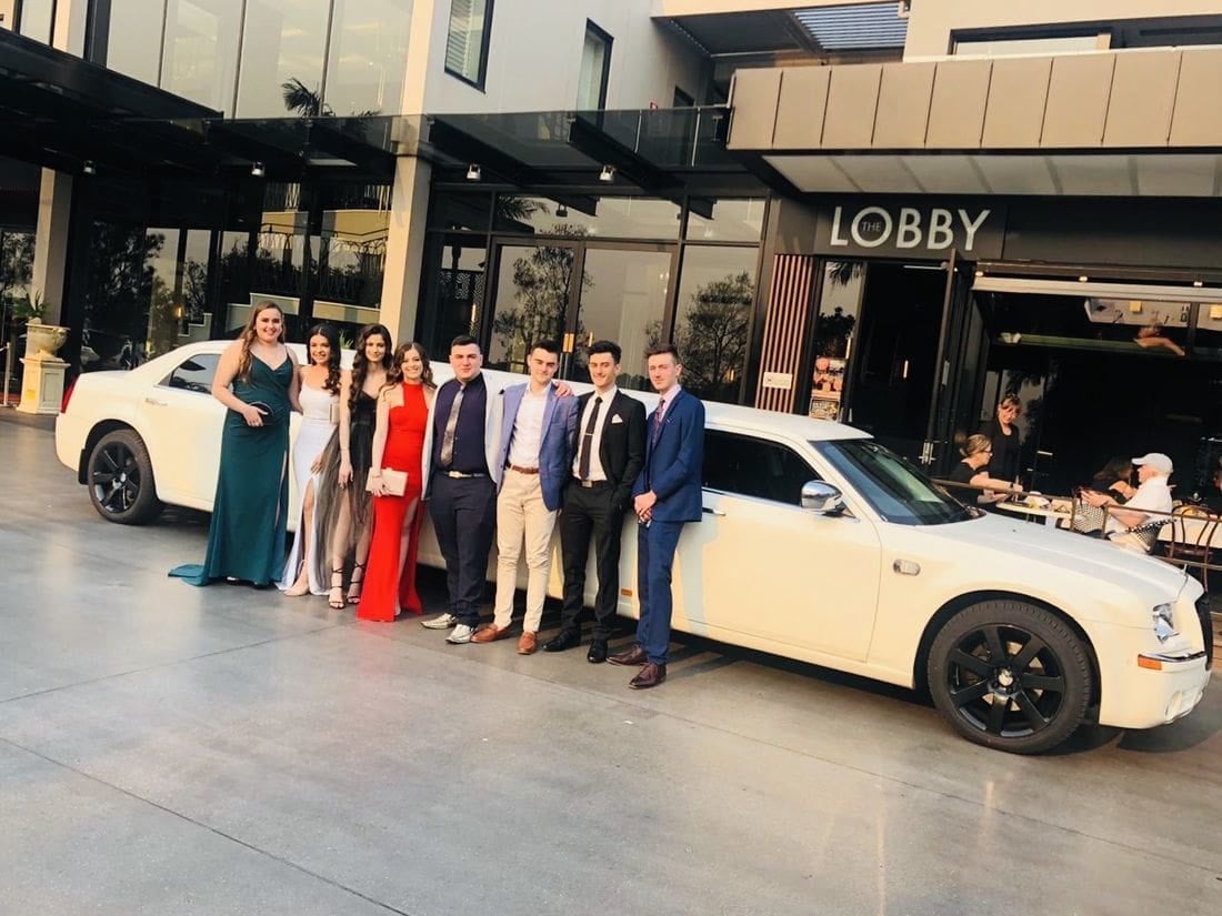 Show Limousines luxury limousine and wedding car hire Sydney