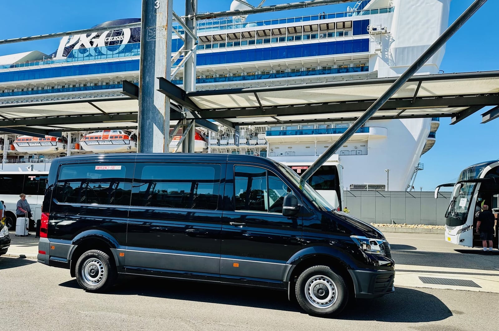 Show Limousines luxury limousine and wedding car hire Sydney