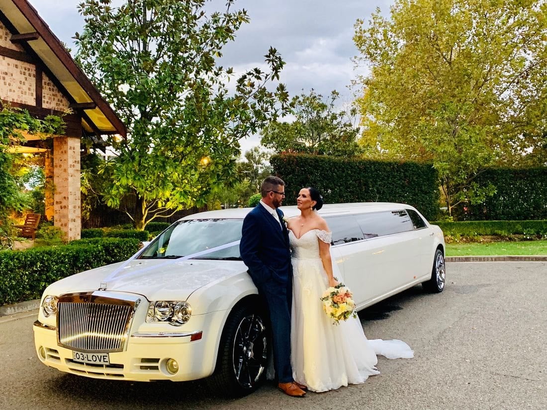 Show Limousines luxury limousine and wedding car hire Sydney