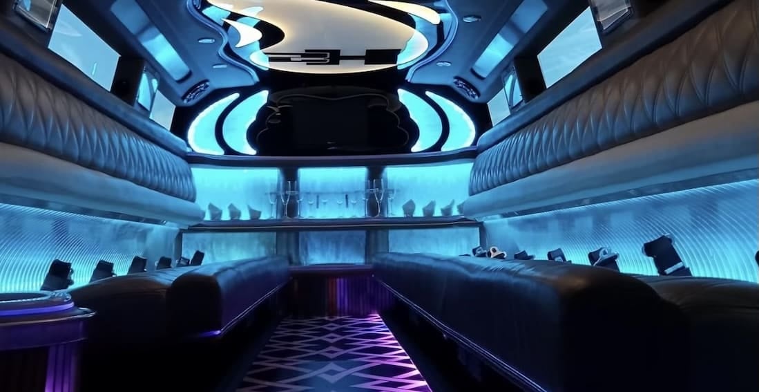 Wedding hummer sydney 1 — Show Limousines