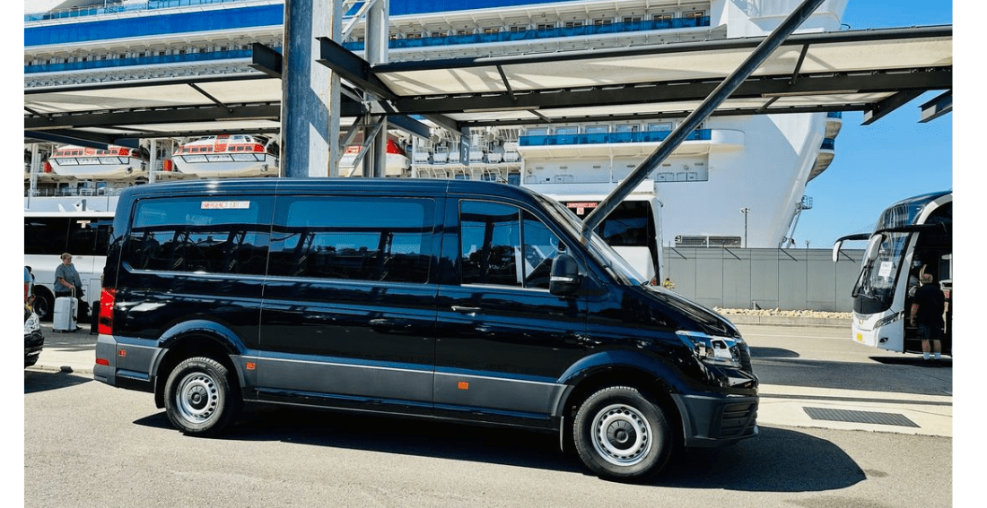 Mini Bus Airport and Cruise Transfers Sydney Wollongong